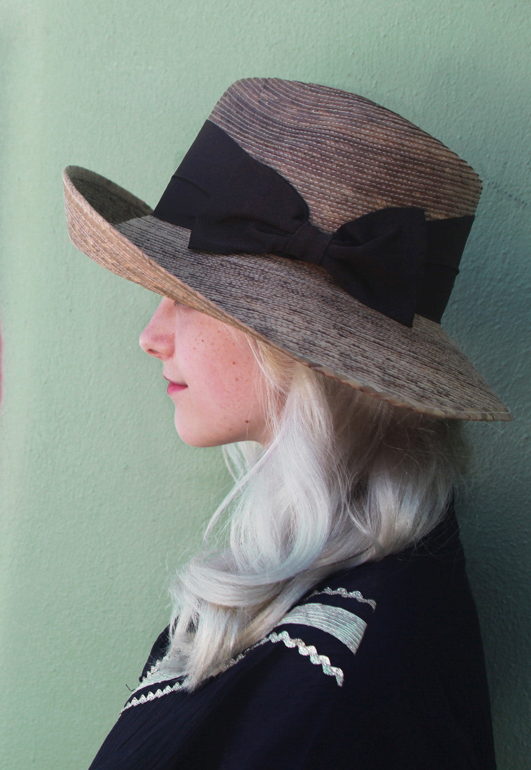 Women display picture 3